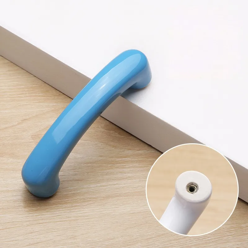 해안 작풍 장식적인 가구 세라믹 아이들 파란 침실 내각 서랍은 손잡이와 잡아당기기를 취급합니다